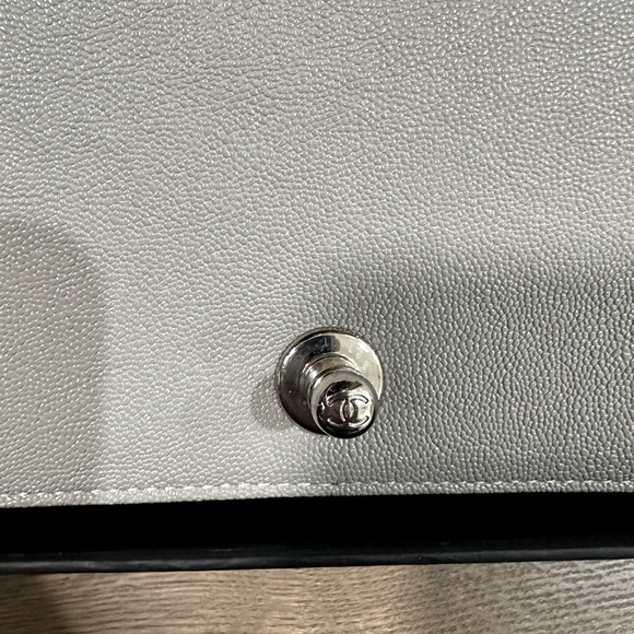 Chanel medium old boy bag(2019) - Picture 8 of 15